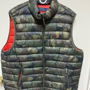 2XB men’s Ralph Lauren polo camo down vest